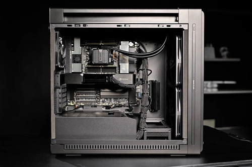 Estación de trabajo ASUS AI – Threadripper PRO 9985WX, RTX PRO 6000, 128GB RAM, 4TB M.2